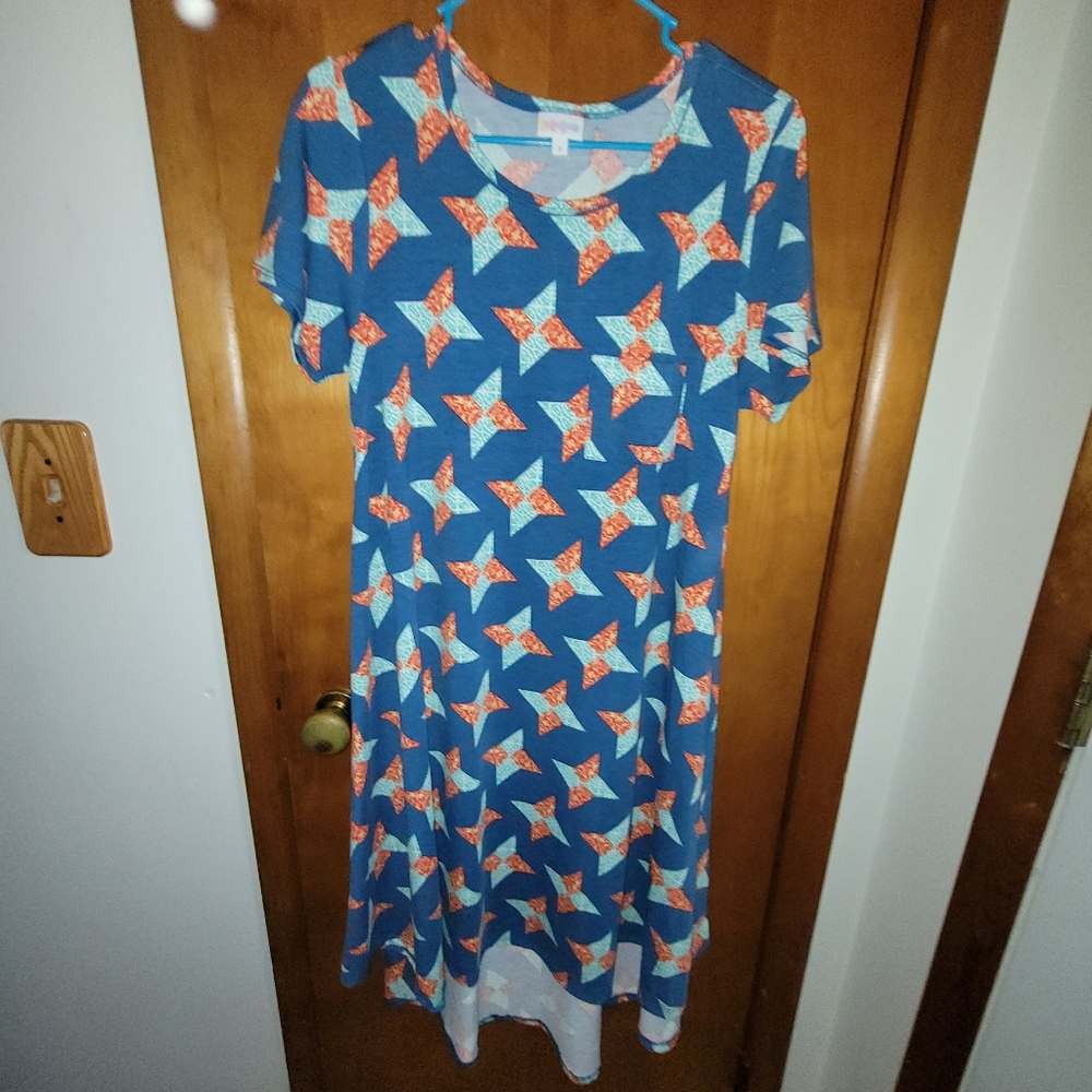 LuLaRoe Pinwheel Pattern Carly Dress